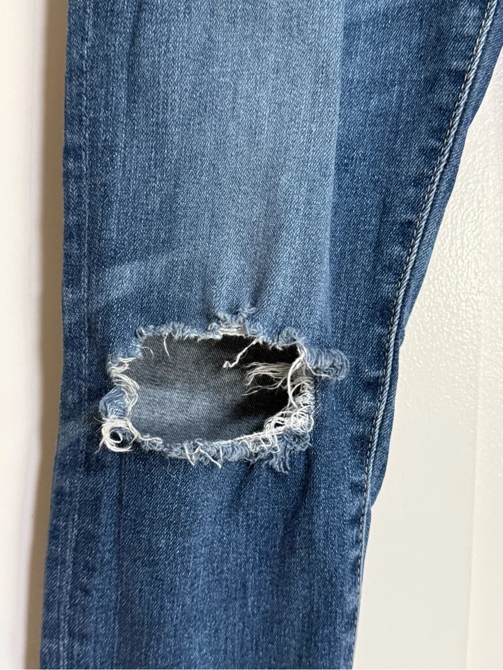 AG Adriano Goldschmied Farrah High Rise Skinny Ankle Jeans Distressed 27R - Picture 6 of 14